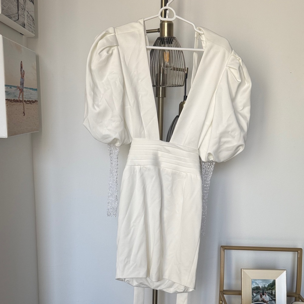 Elegant White Mini Dress